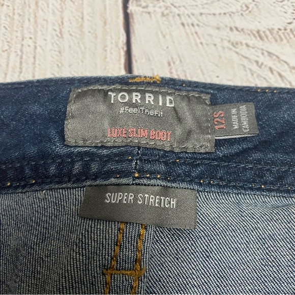 Torrid Luxe slim boot super stretch Dark Blue Boot Cut Jeans 12s - Picture 2 of 7